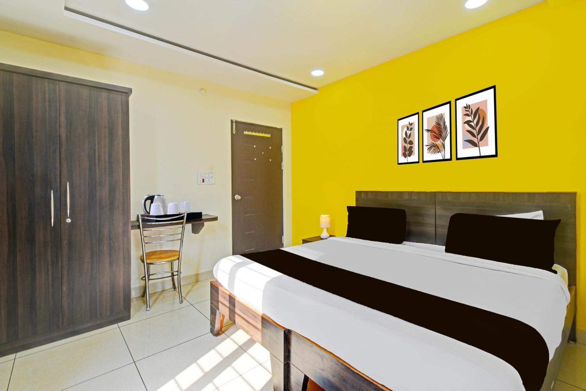 Treebo Trip Hotel Dunes Inn Kondapur (Telangana) Buitenkant foto